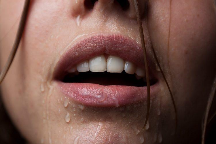 Saiba o que excita as mulheres na masturbação