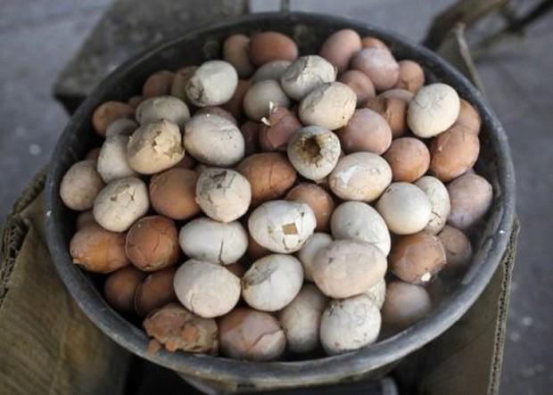 Ovos mijados – a iguaria chinesa que desafia seu estômago (e sua sanidade) 19 ovos mijados 10