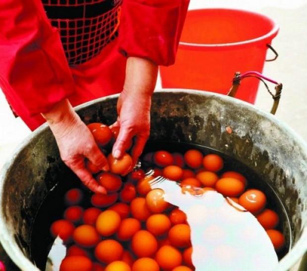 Ovos mijados – a iguaria chinesa que desafia seu estômago (e sua sanidade) 27 ovos mijados 18