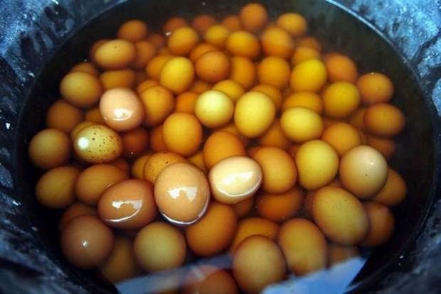 Ovos mijados – a iguaria chinesa que desafia seu estômago (e sua sanidade) 28 ovos mijados 19