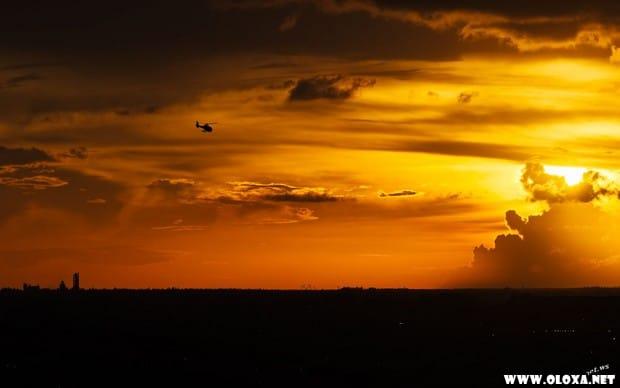 Fotos surpreendentes de relâmpagos em Miami