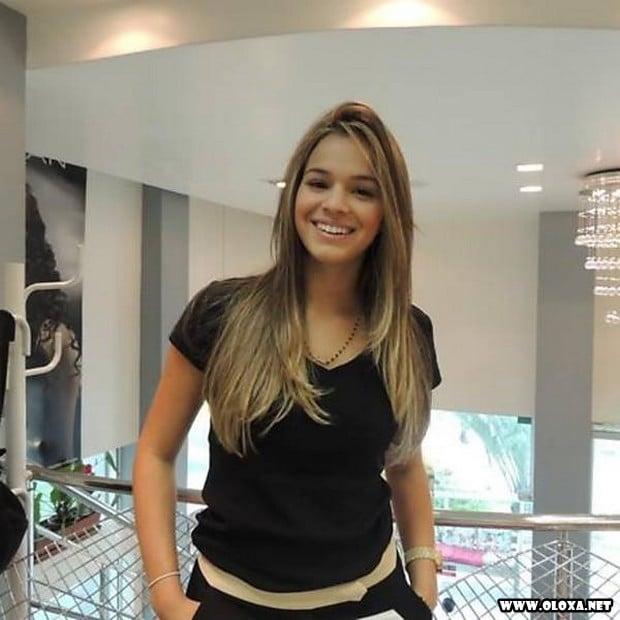 revista vip novembro bruna marquezine 73