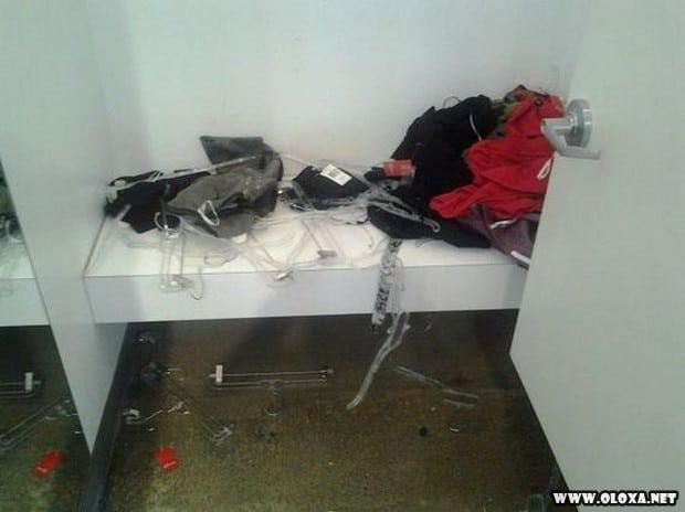 se voce faz isso por favor se mate 13