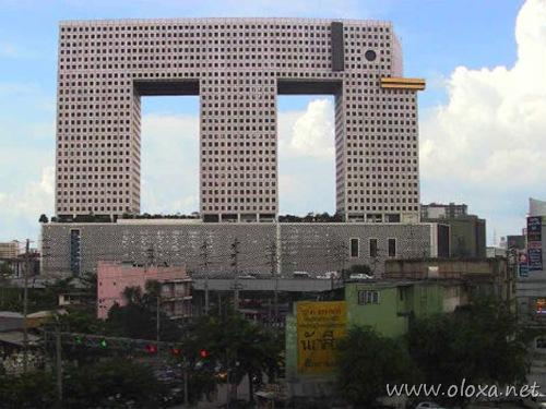 strange-skyscrapers-elephant-building