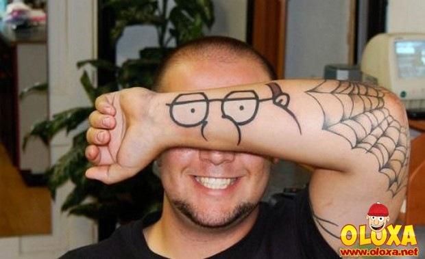 tatuagens horriveis e bizarras (17)
