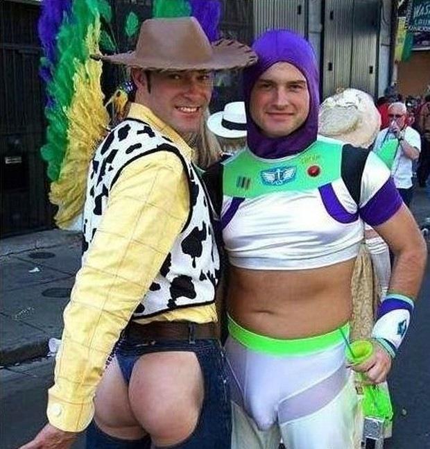 Ao infinito... e sem cueca.