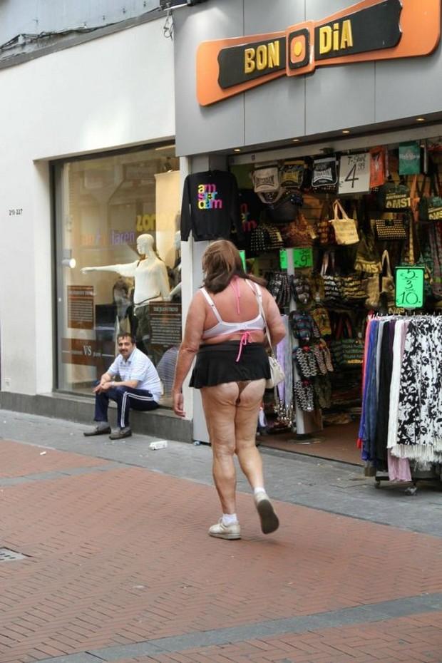 walking around in amsterdam 03