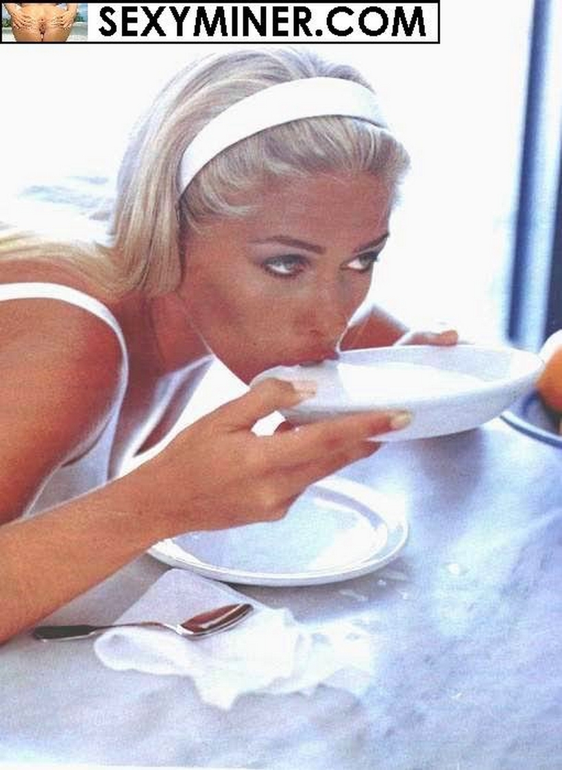 Playboy Adriane Galisteu 1995 3