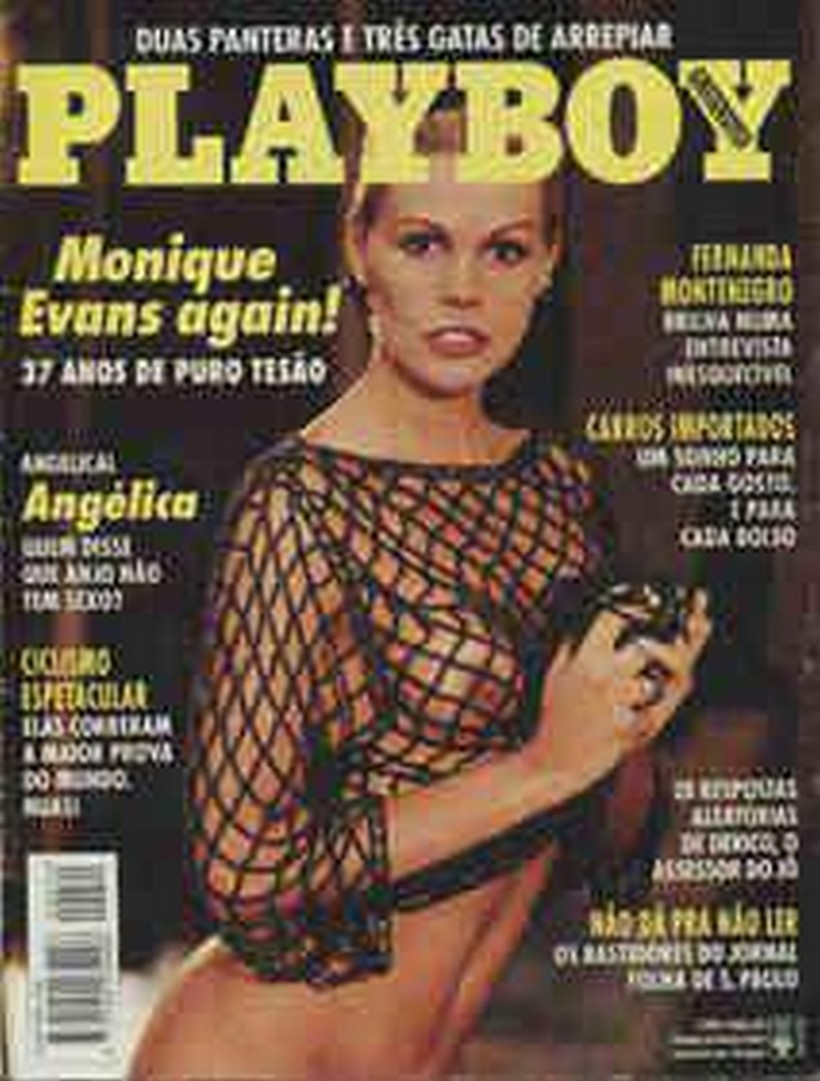 Monique Evans, em sua terceira capa da Playboy, novembro de 1993, posando nua com elegância e charme.
